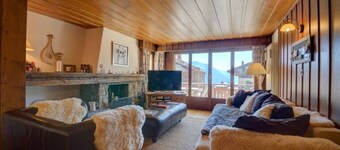 Chalet Style Apartment 2 min Flat Walk from Le Médran main lift!