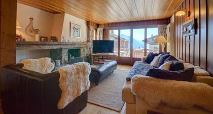 Chalet Style Apartment 2 min Flat Walk from Le Médran main lift!