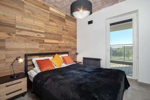 1 habitación, tabla de planchar con plancha, cuna de viaje y wifi