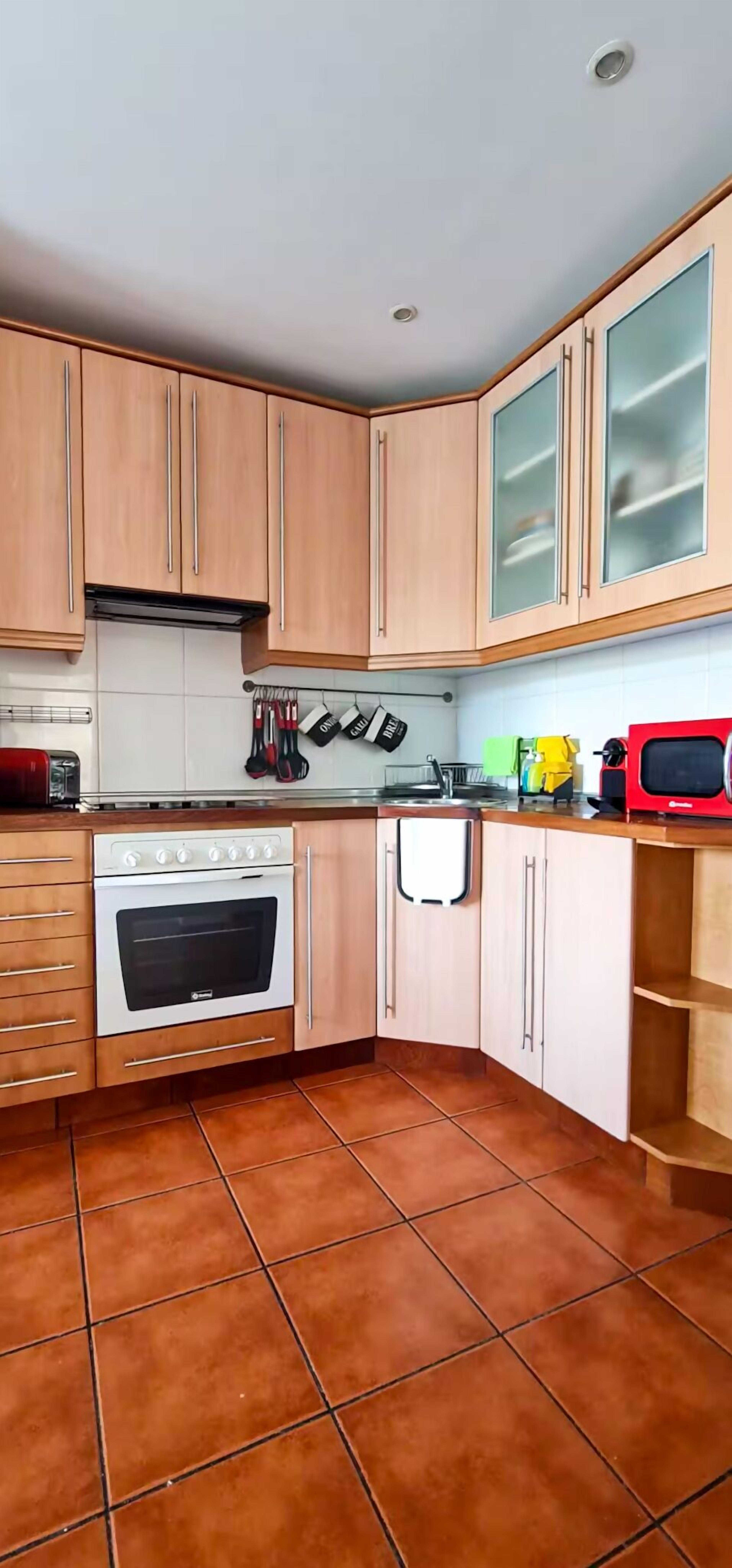 Fridge, microwave, oven, toaster