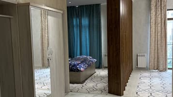 1 bedroom, iron/ironing board, WiFi, bed sheets