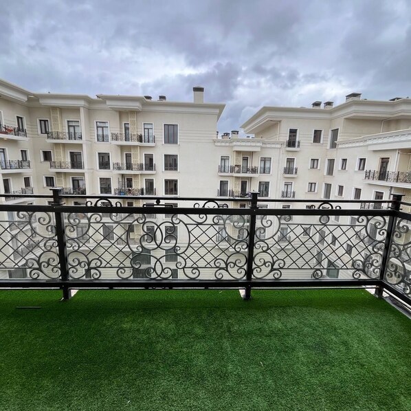 Property grounds - Studio in Tashkent city (Tashkent)