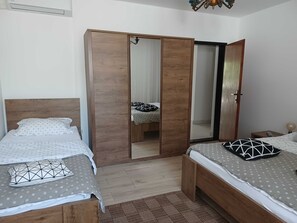 Departamento (Two bedroom apartment with Terrace) | 2 habitaciones y wifi gratis 