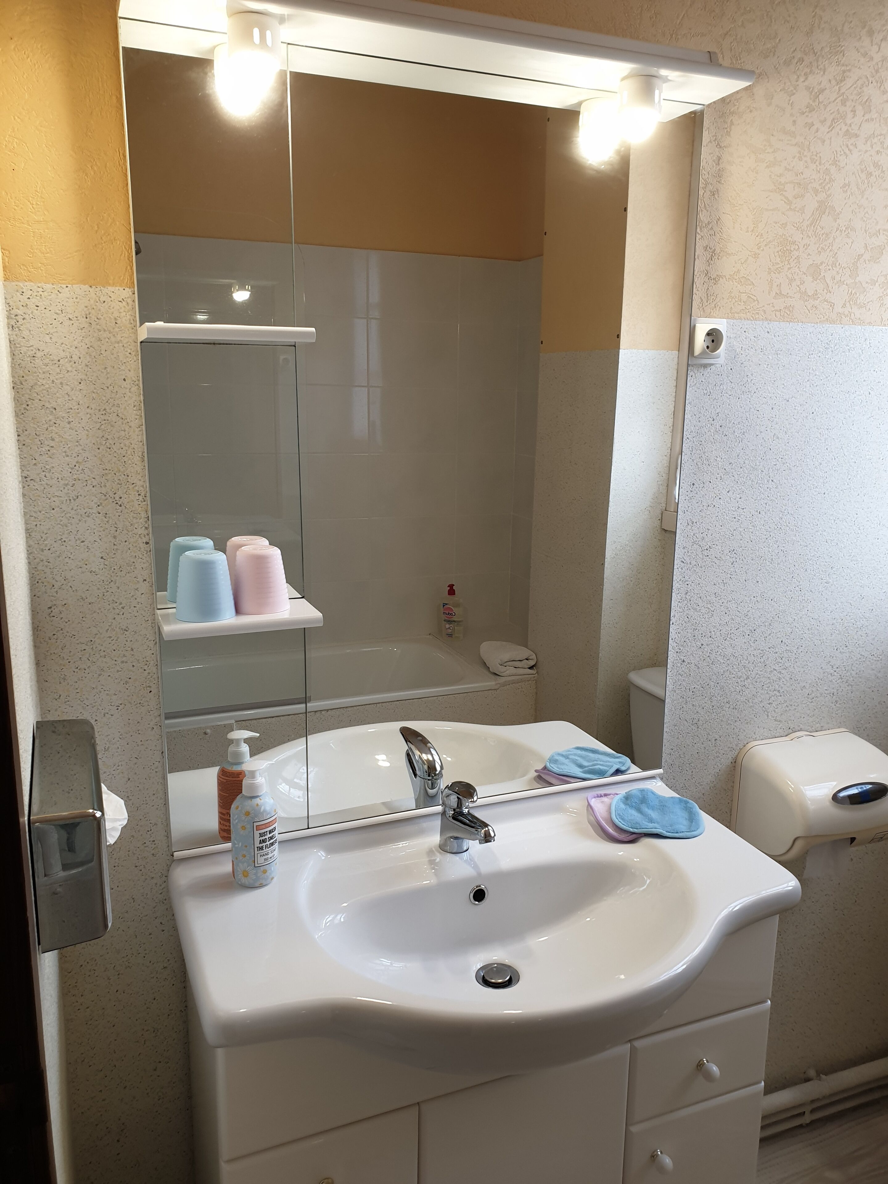 Comfort Twin Room, Hill View | Bilik Mandi