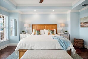 5 bedrooms, desk, iron/ironing board, travel cot - Views | Heated Pool* | Golf Cart | (Port Aransas)