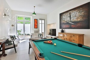 TV, offices - Maison 6 chambres Les Sables - 100m Grande Plage (Les Sables-d'Olonne)