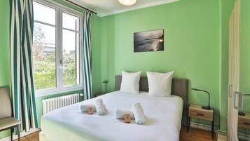 6 Schlafzimmer, Bügeleisen/Bügelbrett, Reisekinderbett, WLAN