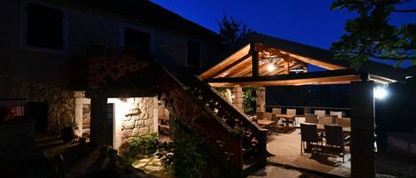 Apartment (Two Bedroom Apartment) | Bahagian luar