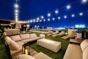 Property grounds - Huge Ultimate Lux! 16 Beds-Hot Tub & Elevator! (Nashville)