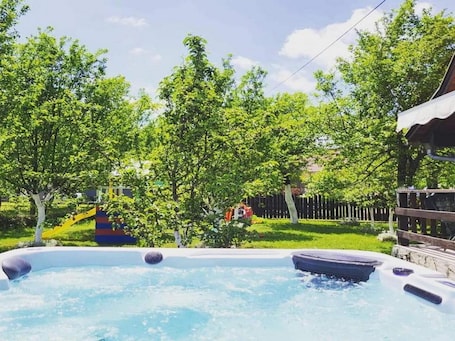 Bañera de hidromasaje privada