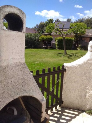 Property grounds - Vacations in Corsica (Santa-Maria-Poggio)