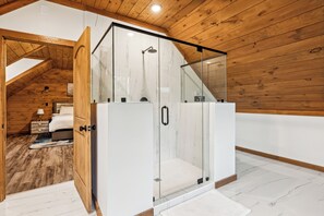 Douche, serviettes fournies