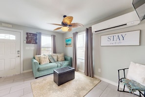 TV - Private Pool, Golf Cart Access, Boat Parking (Port Aransas)