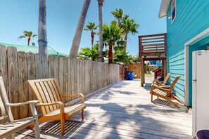 Terrace/patio - Private Pool, Golf Cart Access, Boat Parking (Port Aransas)