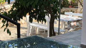 House (Two Bedroom Holiday Home with Sea Vie) | Exterior