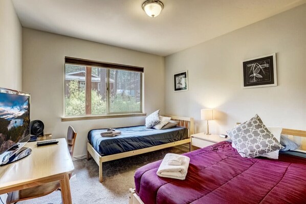 4 habitaciones, escritorio, cuna de viaje y wifi gratis 
