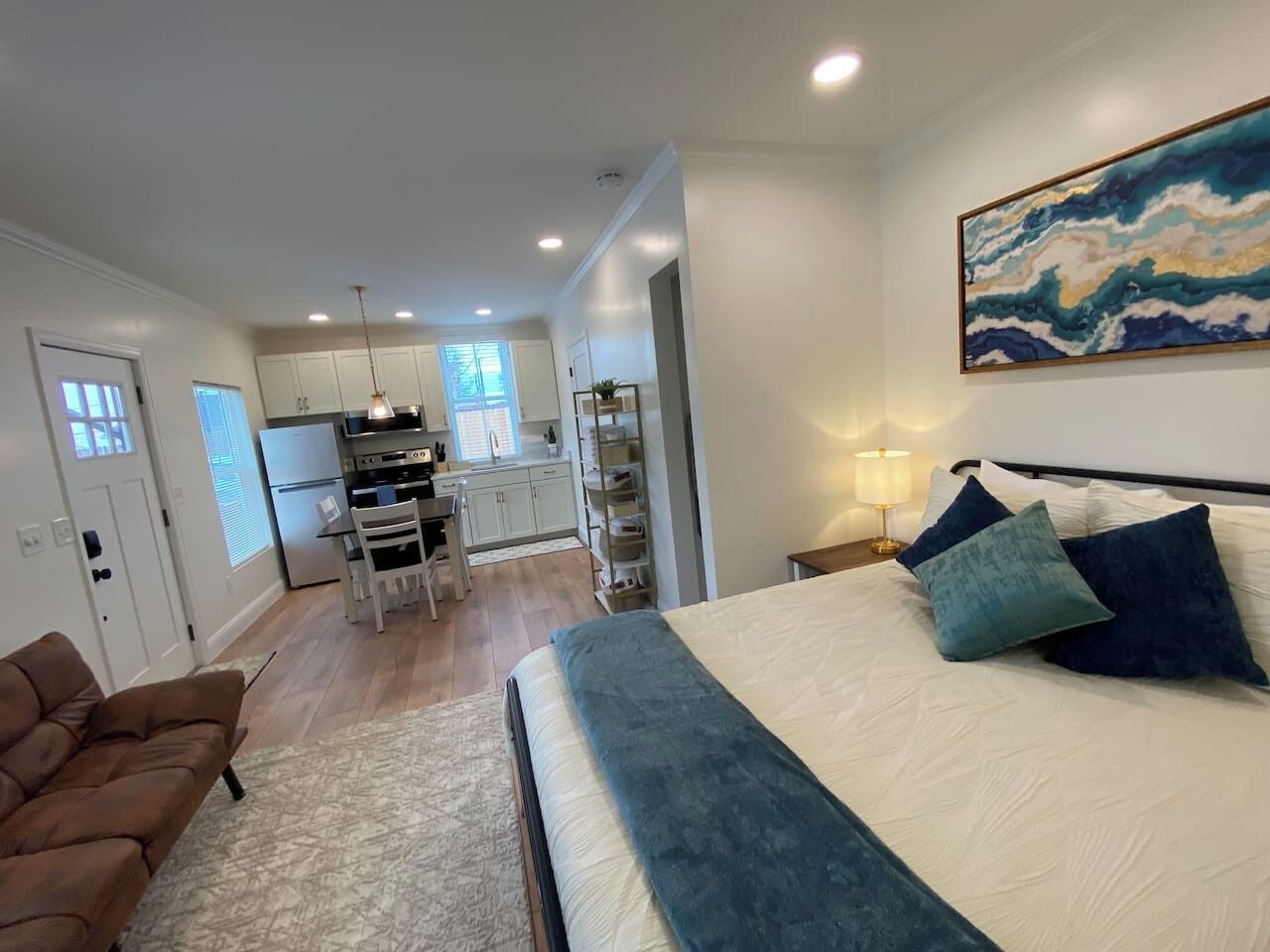 1 bedroom, iron/ironing board, WiFi, bed sheets
