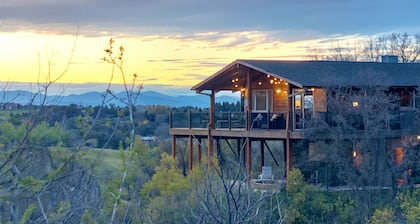 Breathtaking Views in Castle Pines North