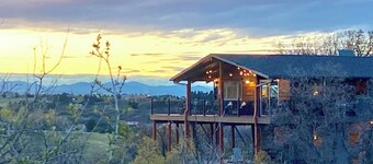 Breathtaking Views in North Castle Pines