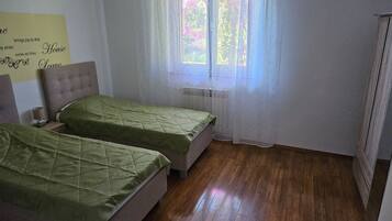 4 bedrooms, free WiFi