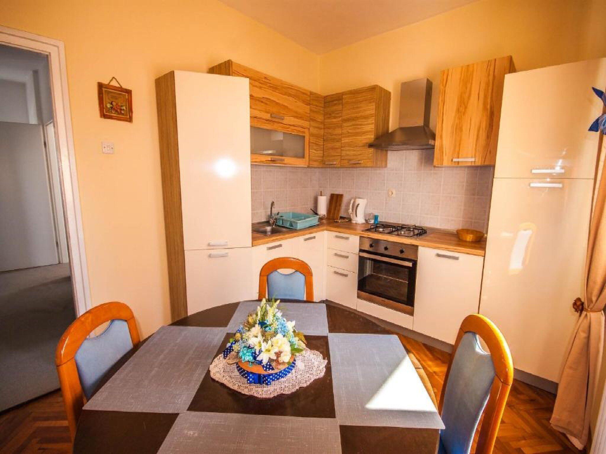 Apartment (Apartments Amalia - Two Bedroom Apart) | Dining room