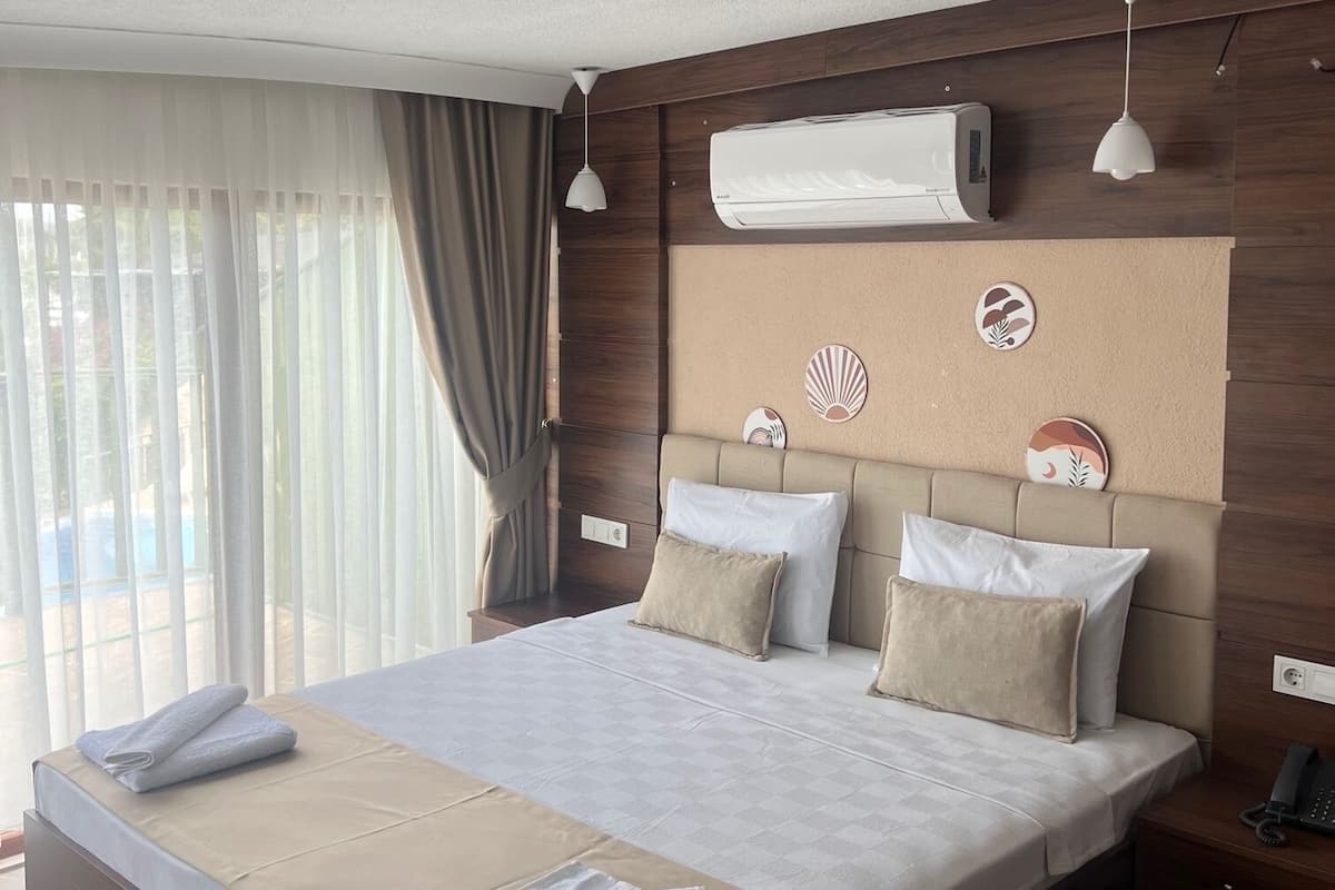 Comfort Double Room, Balcony, Beach View