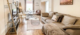 Pleasant View: Rhondda Valley by STAE-Homes