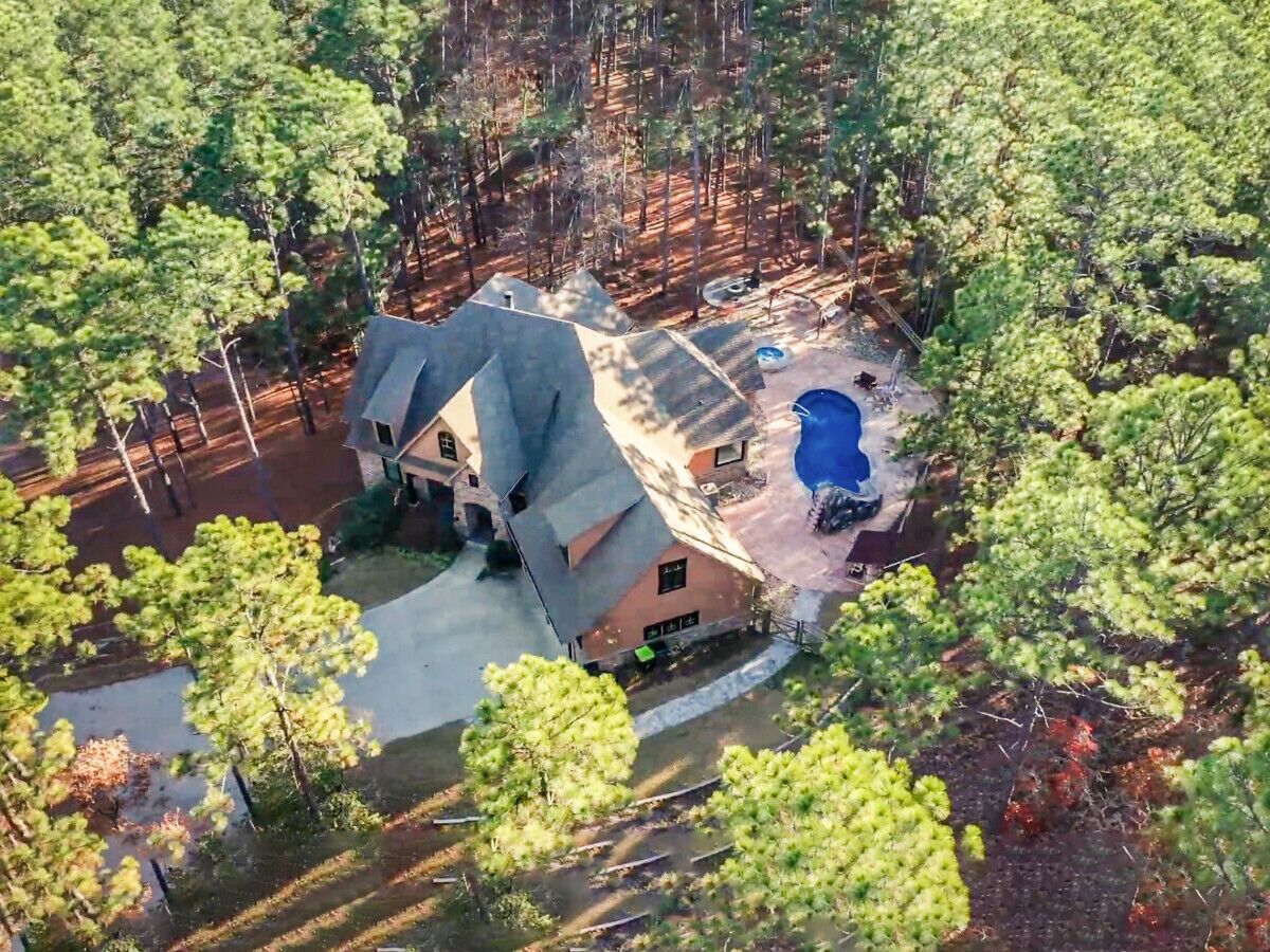 Private Lux Retreat w/Pool|Hot Tub|Putting Green