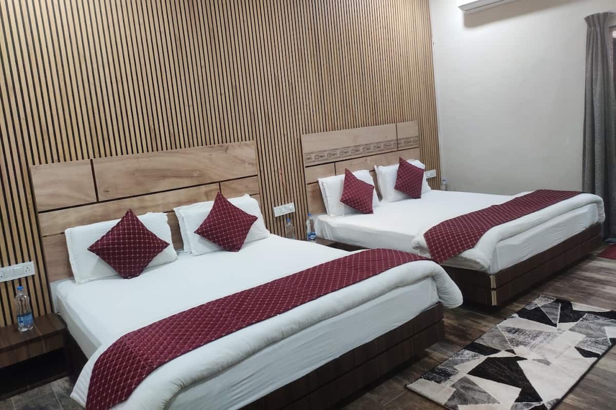 Superior Room | Free WiFi, bed sheets