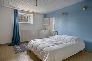 5 soveværelser, strygejern/strygebræt