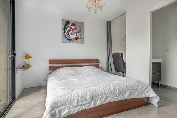 3 bedrooms, desk, free WiFi