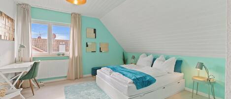 1 bedroom, iron/ironing board, WiFi, bed sheets