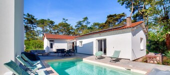 Swimming pool & access to a natural reserve