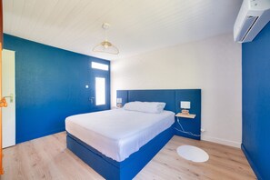 2 bedrooms