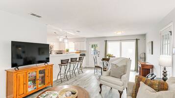 ู
ูุฒู (3 Bedrooms) | ุงูู
ูุดุฃุฉ ู
ู ุงูุฏุงุฎู