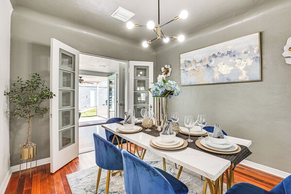 Interior - Bar & Fire Pit: Pet-friendly Phoenix 'La Casita' (Phoenix)