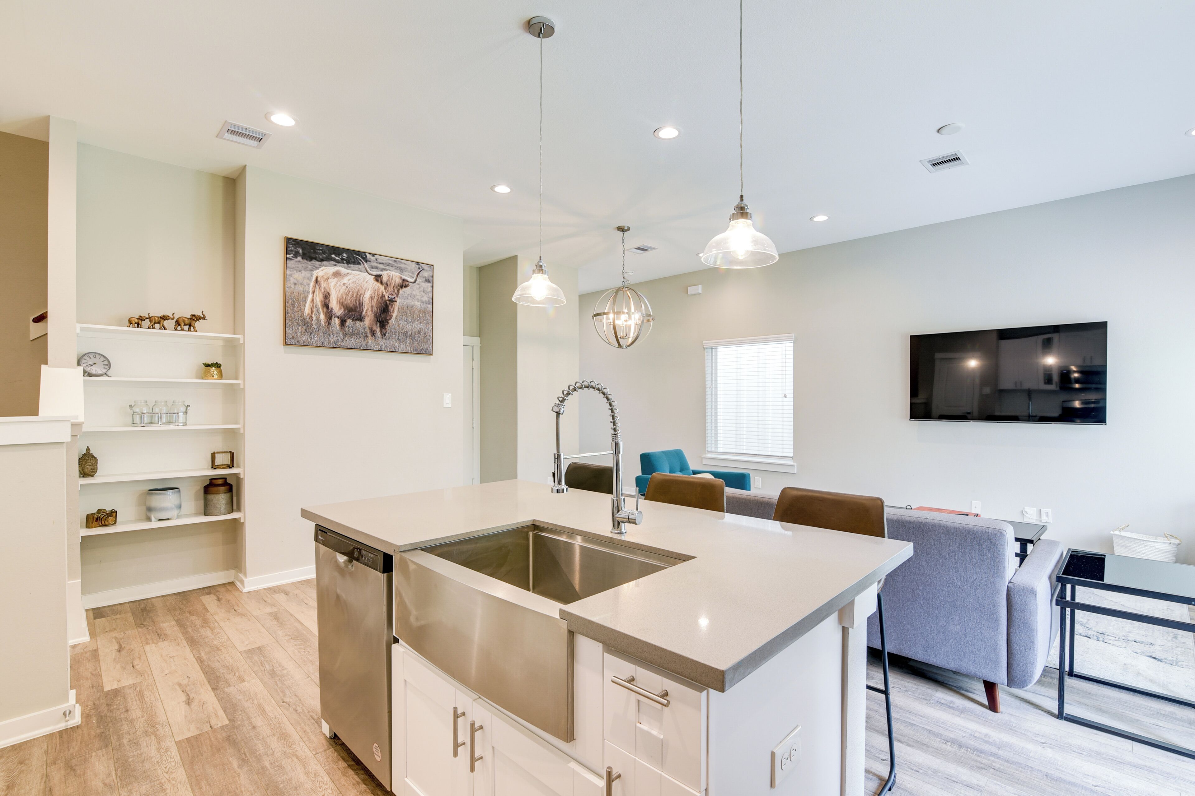 House (3 Bedrooms) | Interior