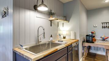 Rumah (2 Bedrooms) | Interior