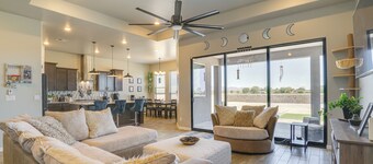 Las Cruces Home Rental w/ Organ Mountain Views!