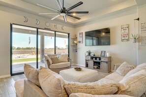 單棟房屋 (3 Bedrooms) | 內部