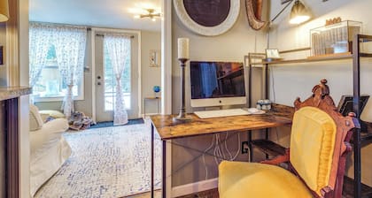 'the I House' Interlochen Home w/ Sauna, Fireplace