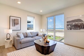 Apartment (2 Bedrooms) | Interior - Seaside Vacation Rental: Walk to Beach & Downtown! (Seaside)