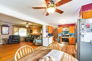 Rumah (2 Bedrooms) | Interior