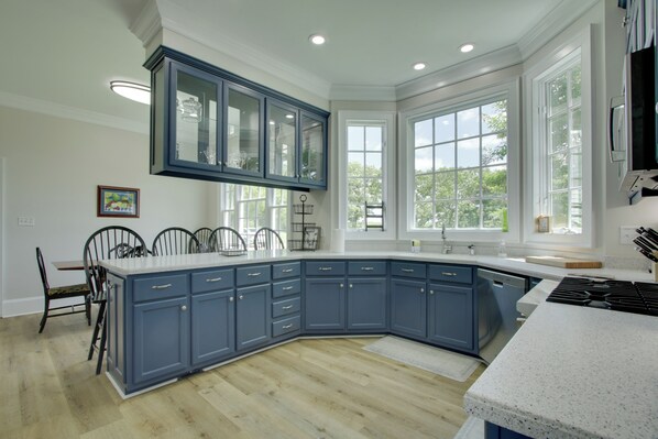 House (6 Bedrooms) | Interior - Spacious Rural Getaway in Lexington w/ Deck! (Lexington)