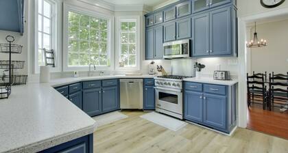 Spacious Rural Getaway in Lexington w/ Deck!