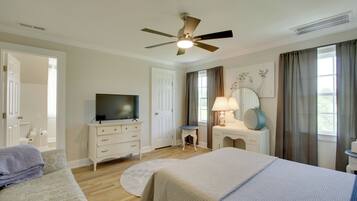 House (6 Bedrooms) | Interior