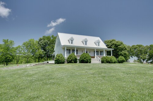 Spacious Rural Getaway in Lexington w/ Deck!
