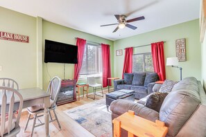 Interior - Harrison Home w/ Grill & Lake Views: Walk to Town! (Harrison)