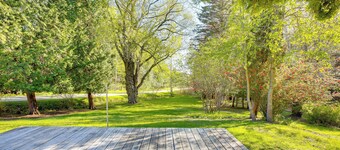 Relax Fireside! Frankfort Apt Near Dtwn & Beaches