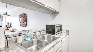 公寓 (2 Bedrooms) | 私人厨房 | 微波炉、烤箱、炉灶、洗碗机